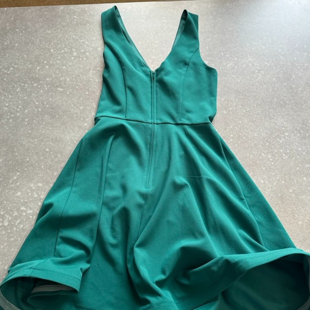 By & By Emerald Green Fit & Flare Dress – Sleeveless V-Neck Party Dress - Picture 3 of 16